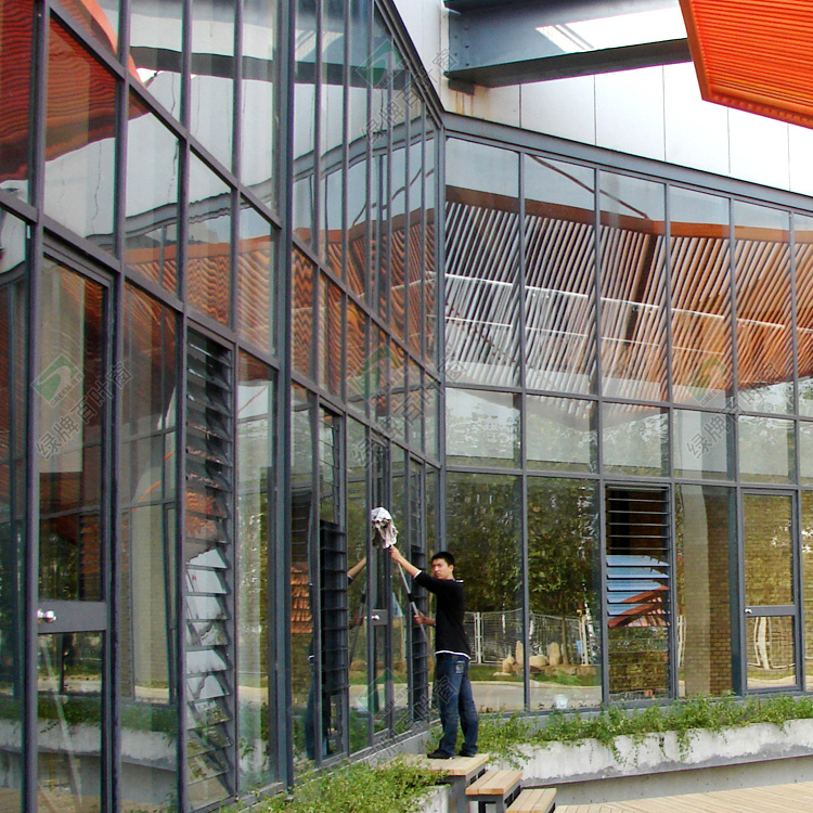 標(biāo)準(zhǔn)型玻璃百葉窗